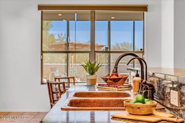 10758 E Mica Meadow Drive, Tucson, AZ 85748
