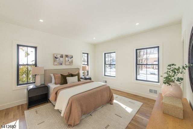 6 Harvale Dr, Florham Park Boro, NJ 07932