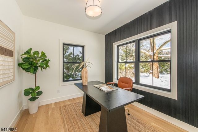 6 Harvale Dr, Florham Park Boro, NJ 07932