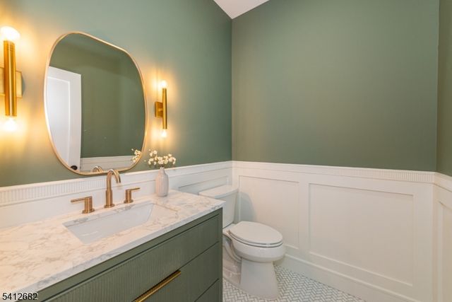 6 Harvale Dr, Florham Park Boro, NJ 07932