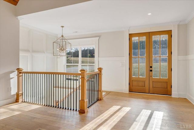 639 Compass Cove Circle, Moneta, VA 24121