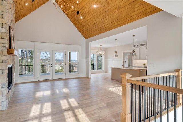 639 Compass Cove Circle, Moneta, VA 24121