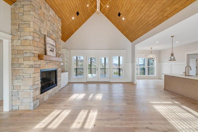 639 Compass Cove Circle, Moneta, VA 24121