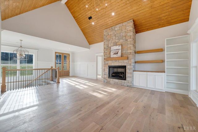 639 Compass Cove Circle, Moneta, VA 24121