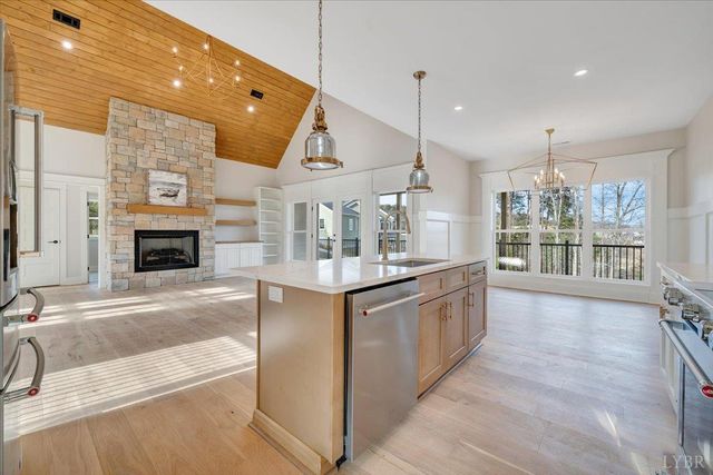 639 Compass Cove Circle, Moneta, VA 24121