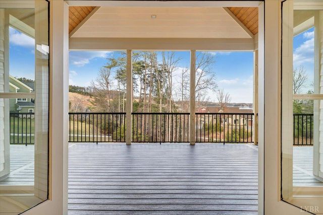 639 Compass Cove Circle, Moneta, VA 24121