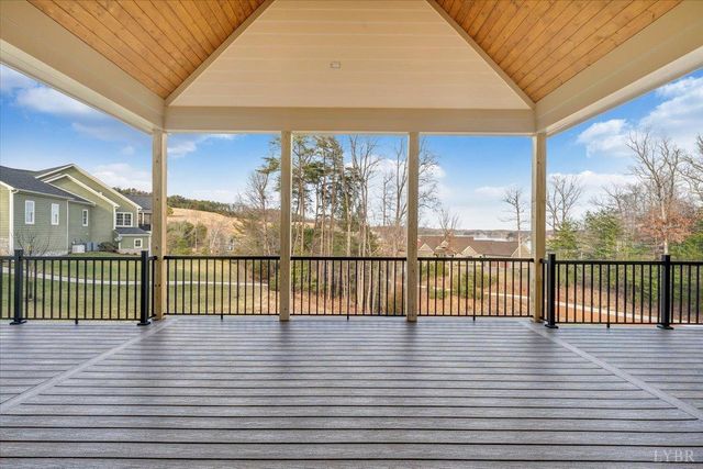 639 Compass Cove Circle, Moneta, VA 24121