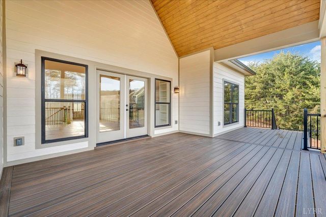 639 Compass Cove Circle, Moneta, VA 24121