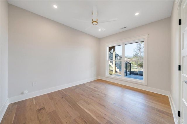 639 Compass Cove Circle, Moneta, VA 24121