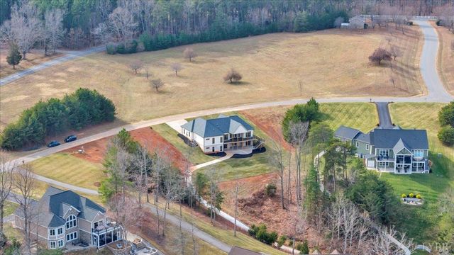 639 Compass Cove Circle, Moneta, VA 24121