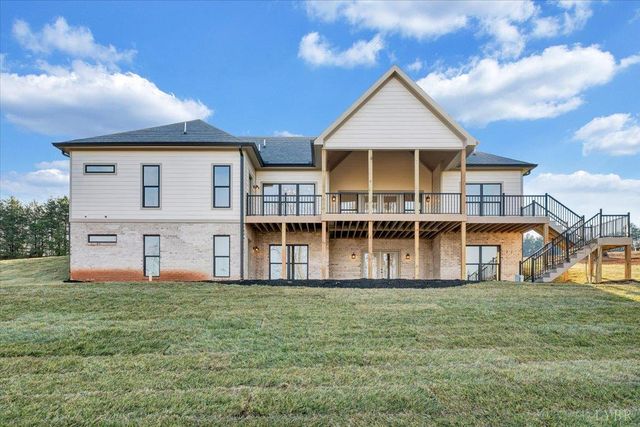 639 Compass Cove Circle, Moneta, VA 24121