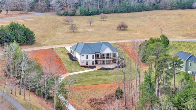 639 Compass Cove Circle, Moneta, VA 24121
