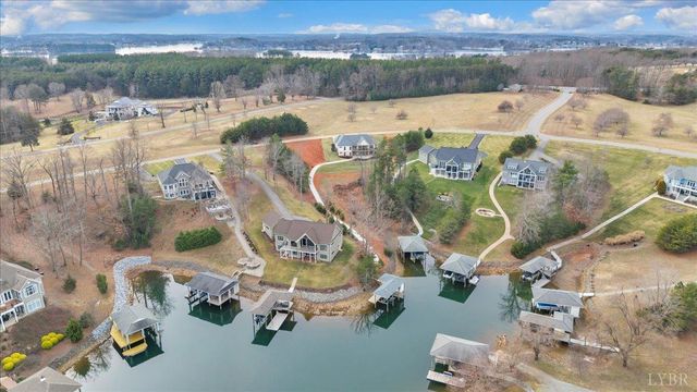 639 Compass Cove Circle, Moneta, VA 24121