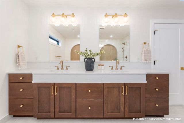 1 Lily Lane, Pasco, WA 99301