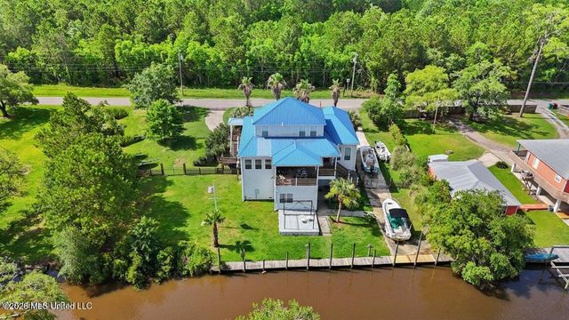 4020 Nineteenth Street, Bay Saint Louis, MS 39520