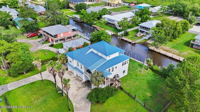 4020 Nineteenth Street, Bay Saint Louis, MS 39520