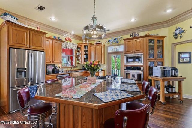 4020 Nineteenth Street, Bay Saint Louis, MS 39520