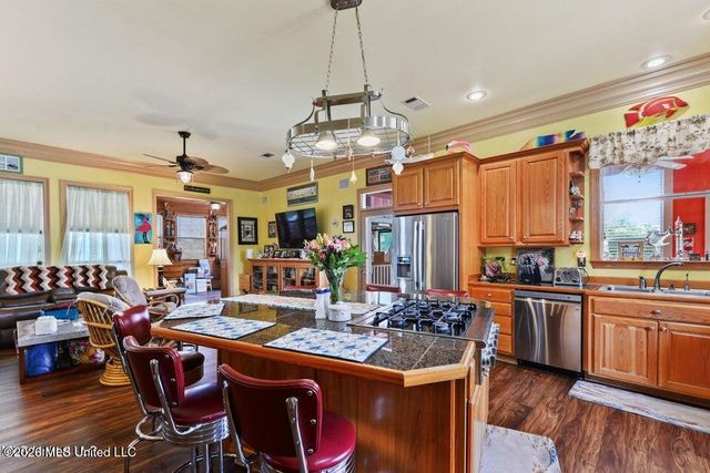 4020 Nineteenth Street, Bay Saint Louis, MS 39520