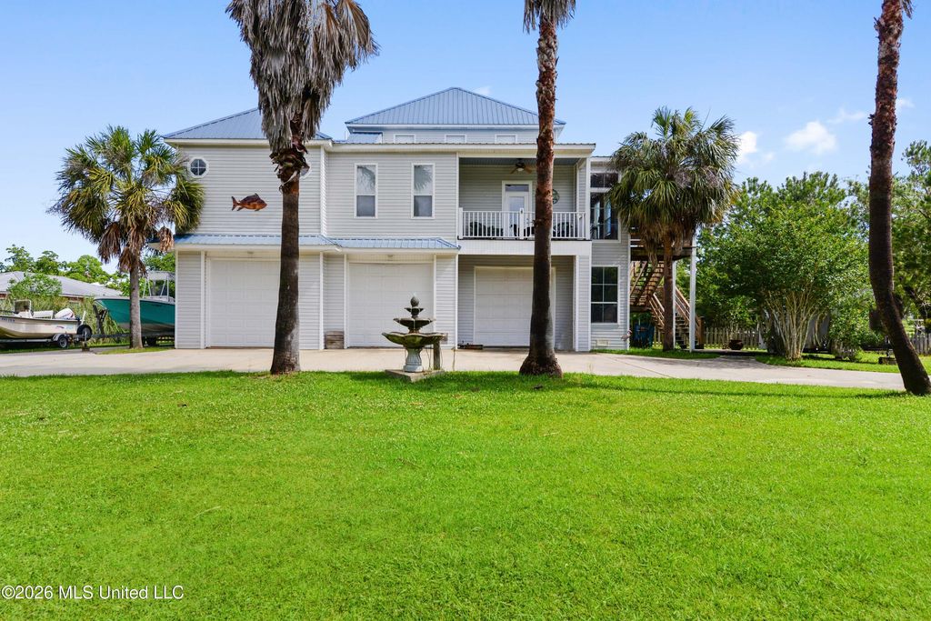 4020 Nineteenth Street, Bay Saint Louis, MS 39520