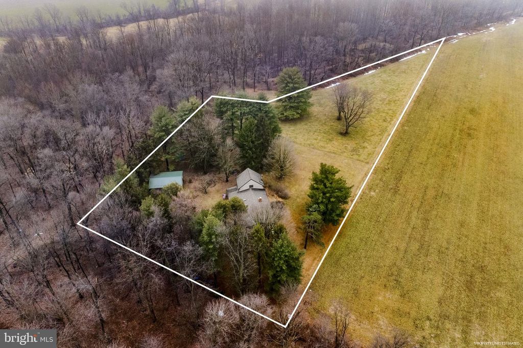 6276 CRISWELL RD, Honey Brook, PA 19344