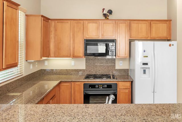 13910 Calico Village Drive, Bakersfield, CA 93306