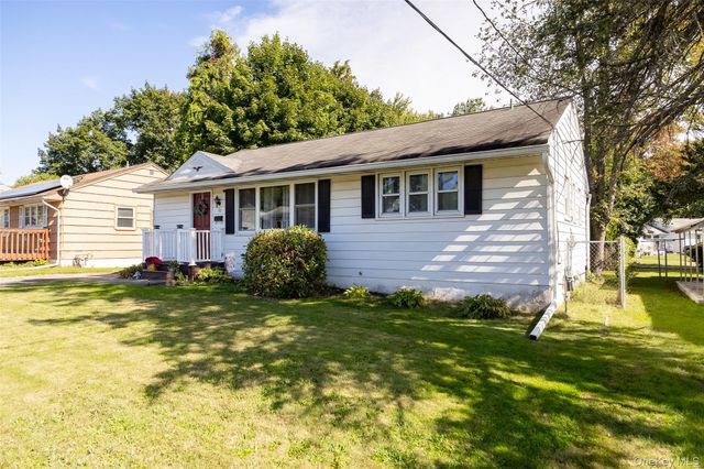 30 Flemming Drive, Newburgh, NY 12550