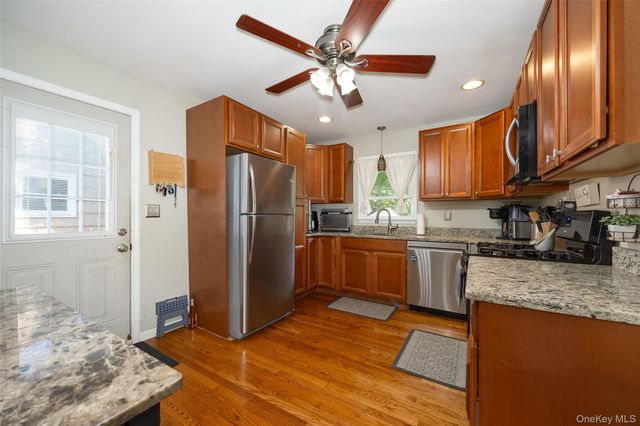 30 Flemming Drive, Newburgh, NY 12550