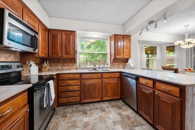 2709 Blue Quail Drive, Arlington, TX 76017