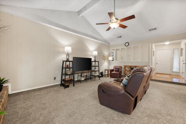 2709 Blue Quail Drive, Arlington, TX 76017