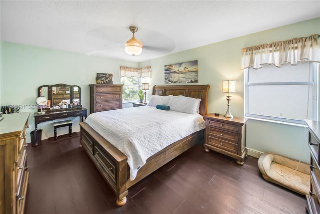 111 NW 151st Ave, Pembroke Pines, FL 33028