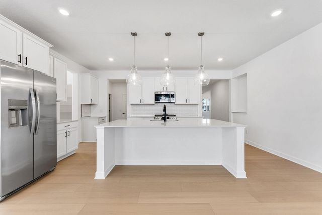 2121 Traverse Drive, Lino Lakes, MN 55038