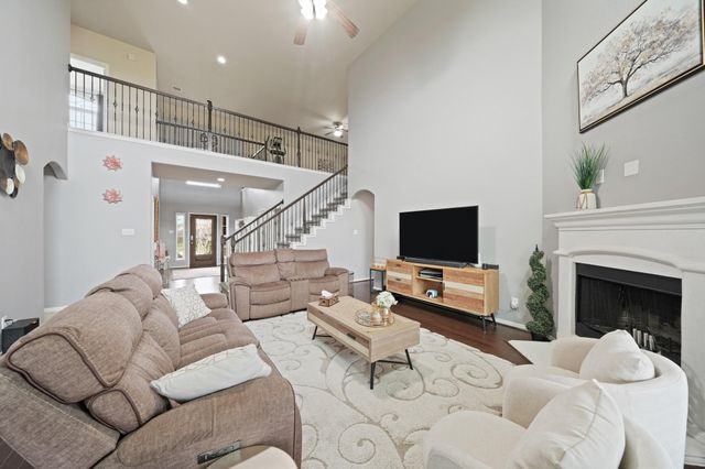 4526 Selwyn Road, Richmond, TX 77407