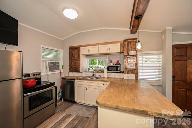 125 Hollywood Trail, Mount Gilead, NC 27306