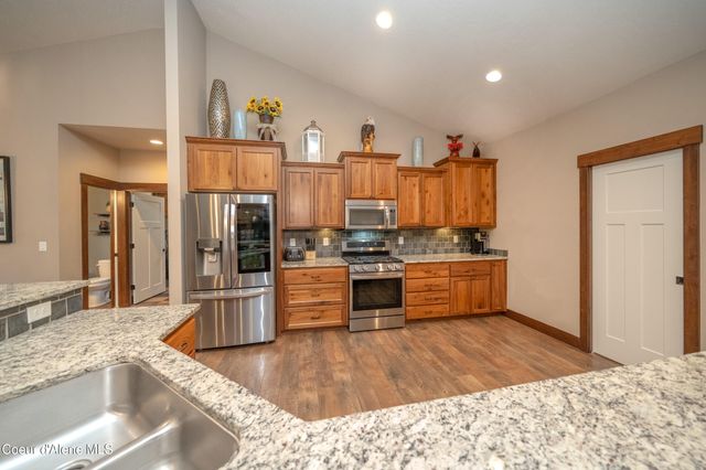 3102 W Mack LN, Rathdrum, ID 83858