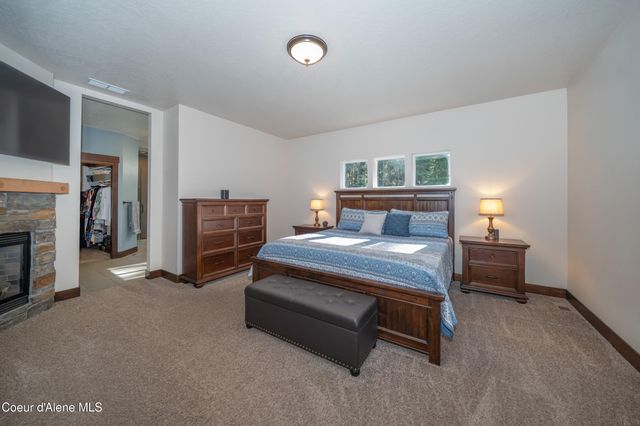 3102 W Mack LN, Rathdrum, ID 83858