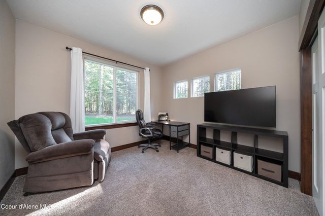 3102 W Mack LN, Rathdrum, ID 83858
