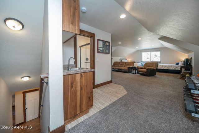 3102 W Mack LN, Rathdrum, ID 83858