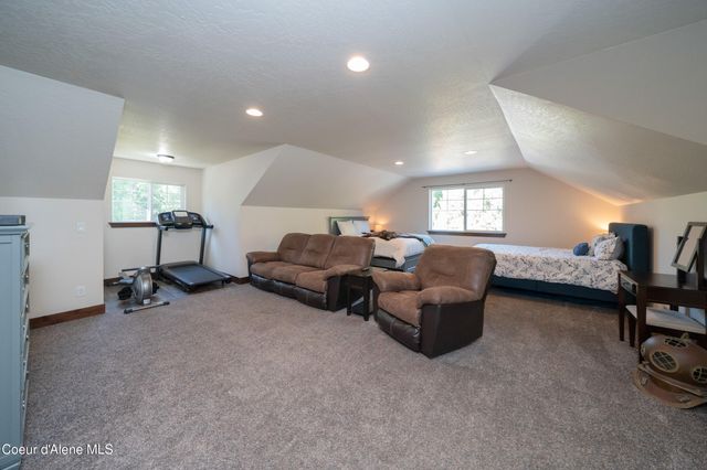 3102 W Mack LN, Rathdrum, ID 83858