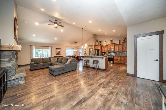 3102 W Mack LN, Rathdrum, ID 83858