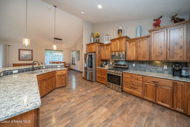 3102 W Mack LN, Rathdrum, ID 83858