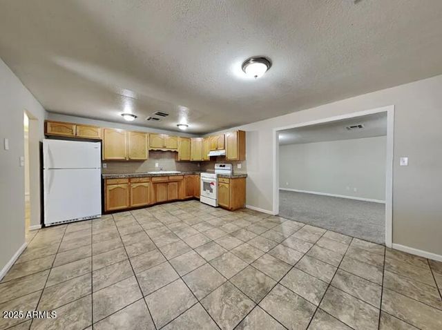 4102 N 71ST Lane, Phoenix, AZ 85033