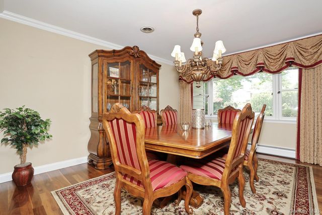 4 Plum Court, Nanuet, NY 10954