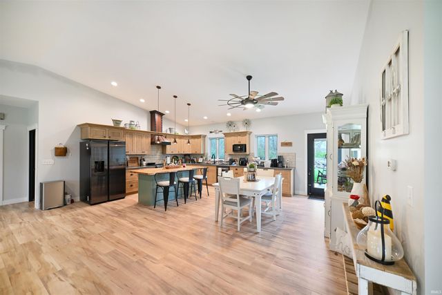 585 E Beer Road, Milford, IN 46542