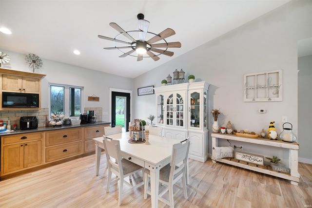 585 E Beer Road, Milford, IN 46542