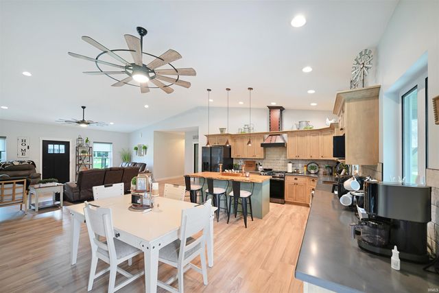 585 E Beer Road, Milford, IN 46542