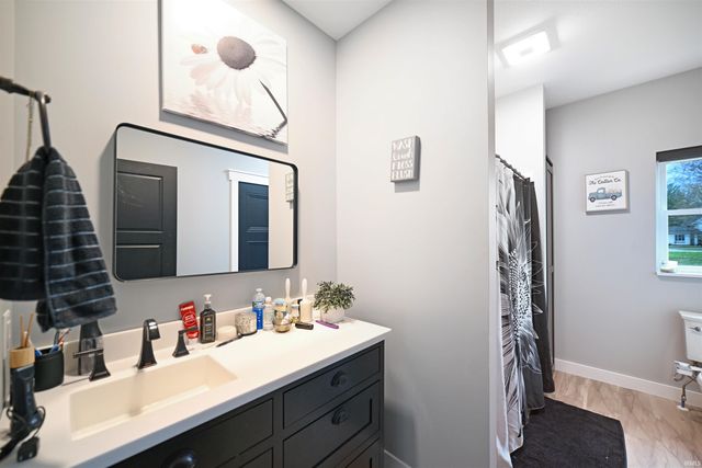 585 E Beer Road, Milford, IN 46542