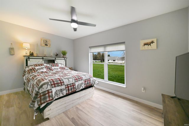 585 E Beer Road, Milford, IN 46542