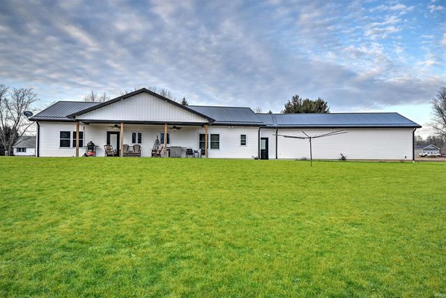 585 E Beer Road, Milford, IN 46542