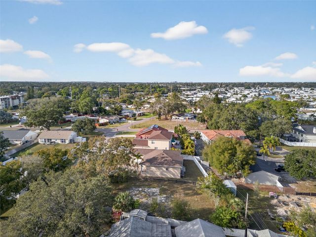 6311 HOBSON STREET NE, St Petersburg, FL 33702