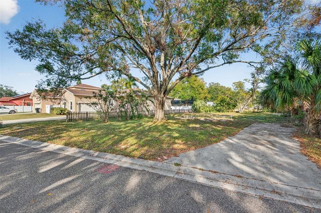 6311 HOBSON STREET NE, St Petersburg, FL 33702